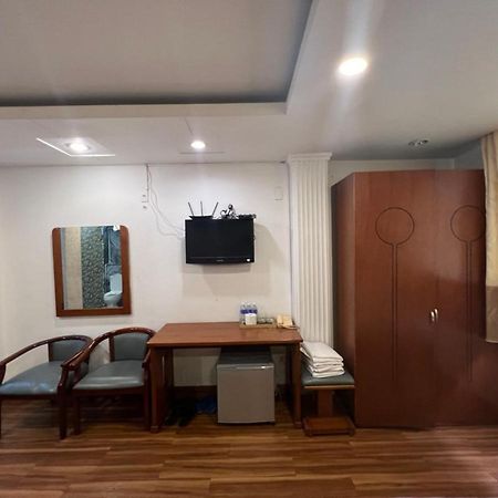 Nouveau Happy Inn - Ben Thanh Ho Chi Minh-stad Buitenkant foto